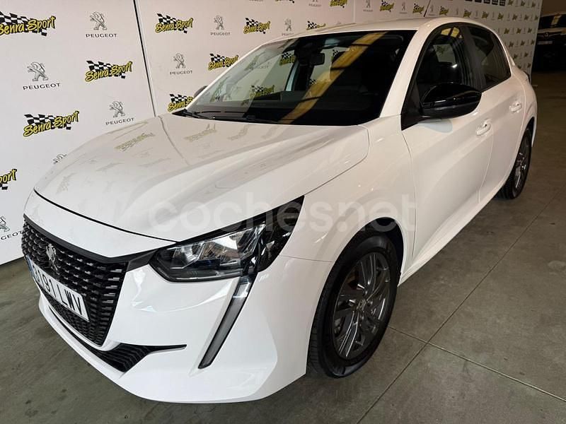 Blanco Usado 2022 Peugeot 208 Active Utilitario | 14.399 € (Precio justo) - Imagen 1/4