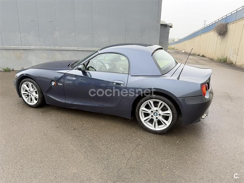 Usado BMW Z4 170 CV (125 kW) 2005 Azul Descapotable