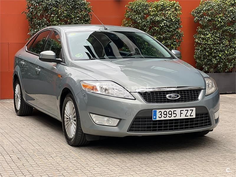 Usado Ford Mondeo Titanium 140 CV (102 kW) 2008 Azul Berlina