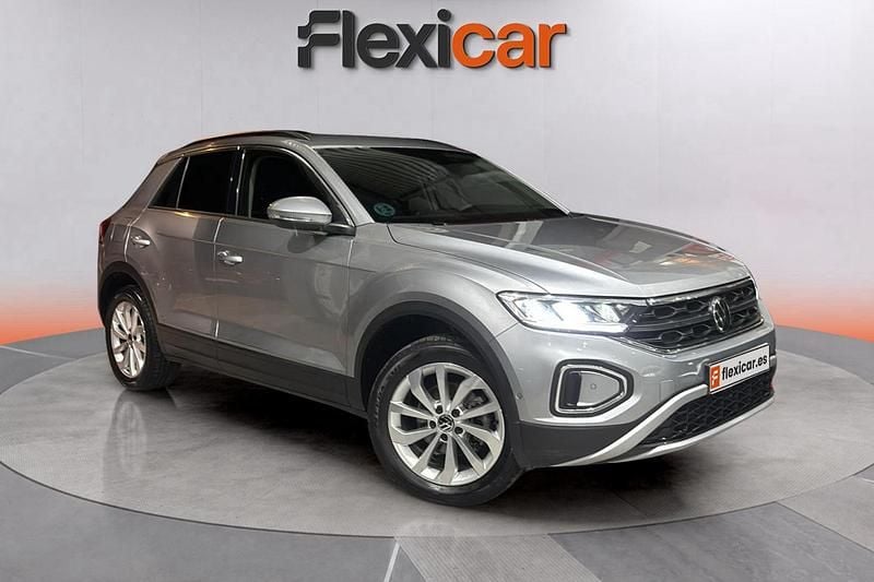 Gris Usado 2023 VW T-Roc Life SUV | 19.990 € (Precio justo) - Imagen 1/4