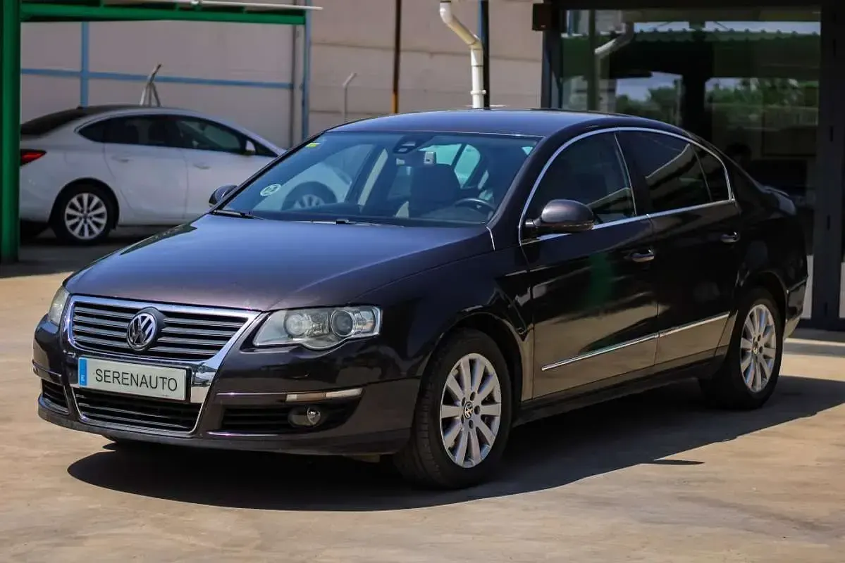 Usado VW Passat Advance 140 CV (102 kW) 2009 Negro Berlina