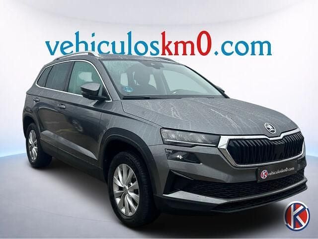 Usado Skoda Karoq Ambition 150 CV (110 kW) 2022 Gris SUV