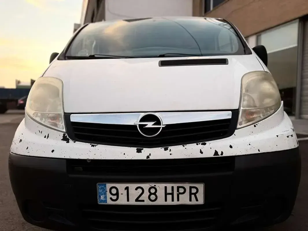 Usado Opel Vivaro 114 CV (83 kW) 2013 Blanco Monovolumen