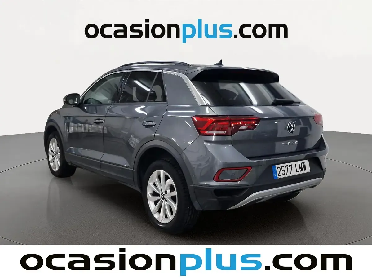 Usado VW T-Roc Advance 110 CV (80 kW) 2021 Gris SUV