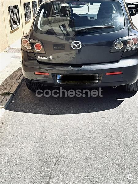 Usado Mazda 3 Sportive 143 CV (105 kW) 2007 Negro Berlina