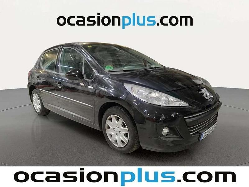 Usado Peugeot 207 95 CV (69 kW) 2010 Negro Utilitario