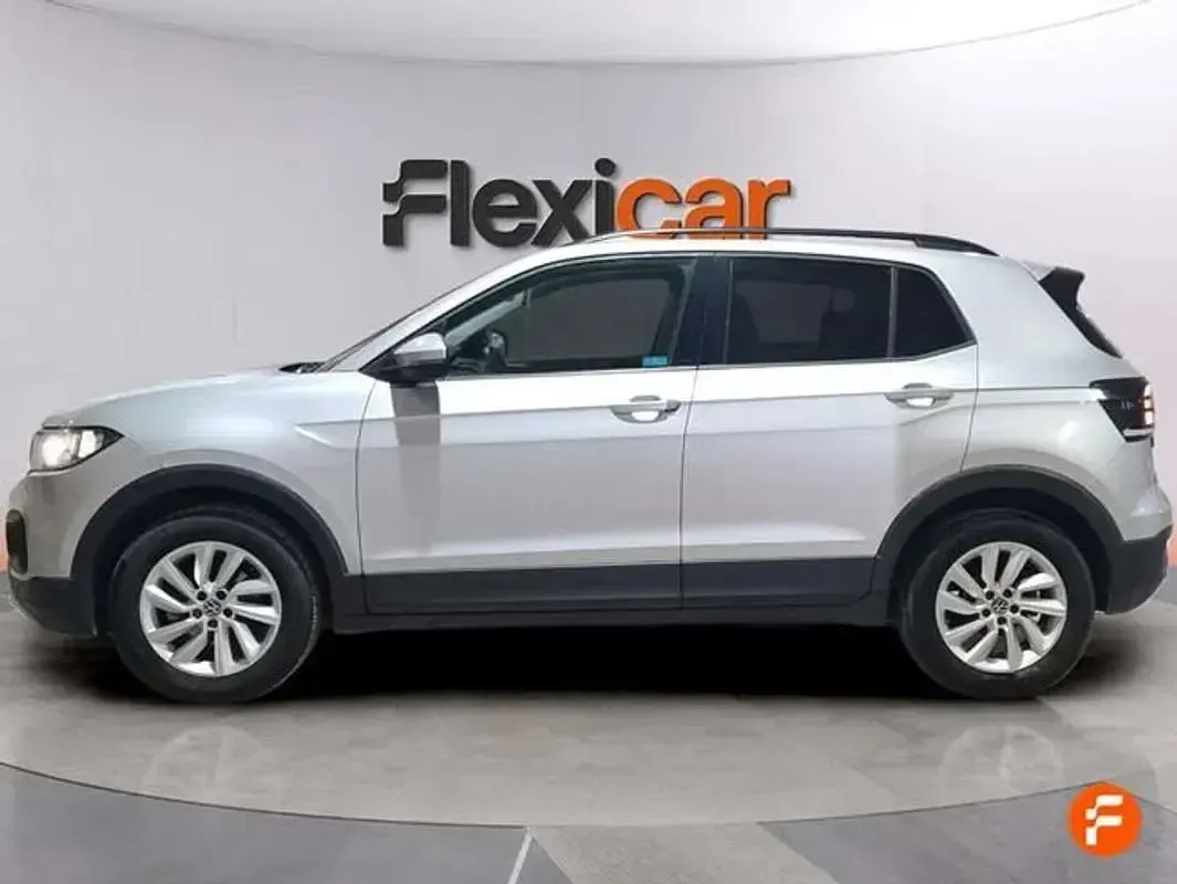 Usado VW T-Cross Advance 110 CV (80 kW) 2022 Gris SUV