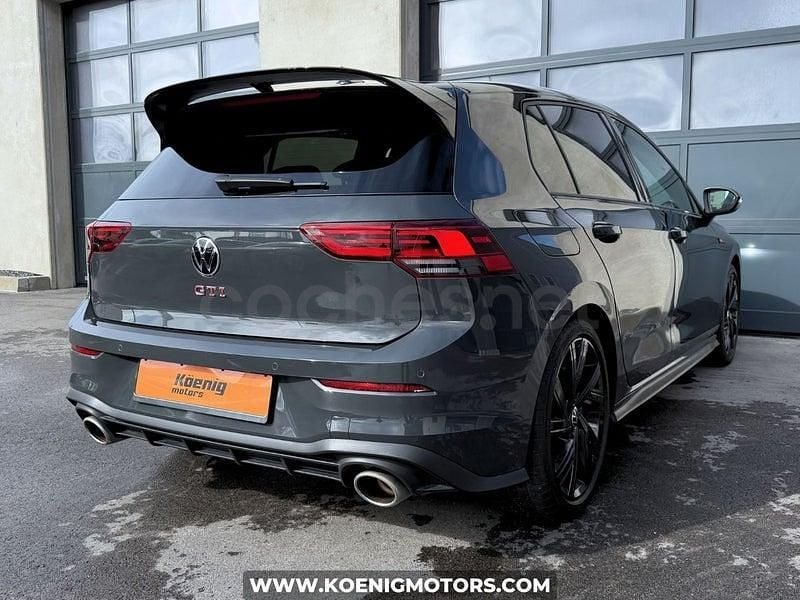 Usado VW Golf VIII GTI Clubsport 301 CV (221 kW) 2022 Gris / plata Berlina