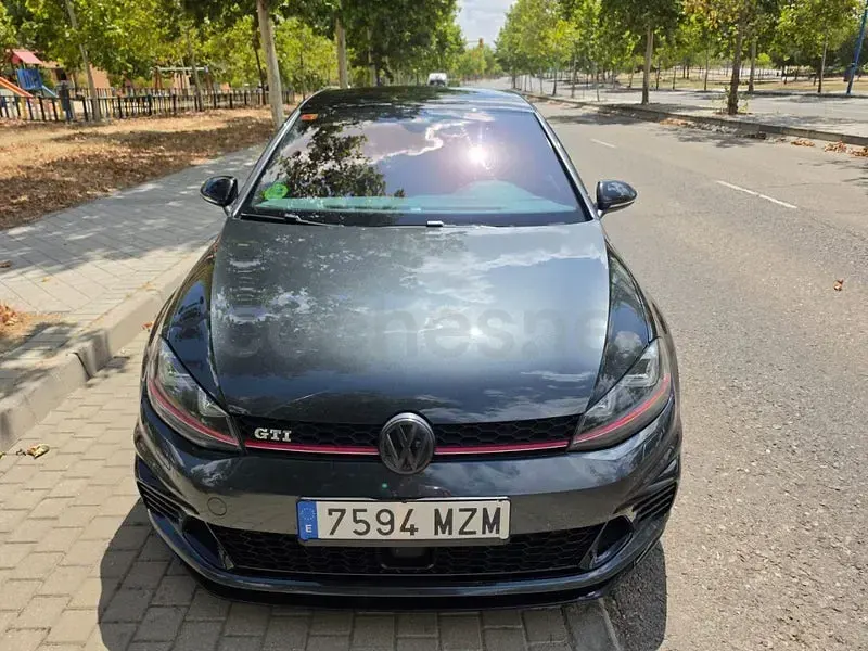 Usado VW Golf VII GTI Clubsport 265 CV (194 kW) 2016 Gris / plata Berlina