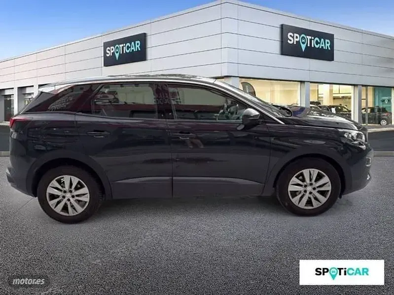 Usado Peugeot 3008 Active 130 CV (95 kW) 2020 Negro SUV