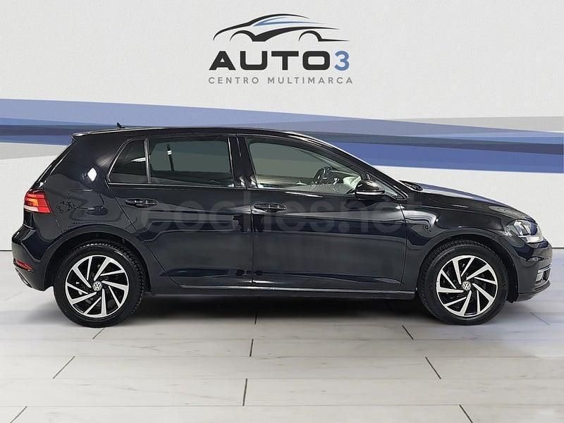 Usado VW Golf VII Sportline 115 CV (84 kW) 2019 Negro Berlina