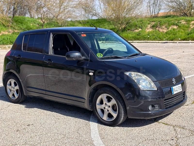 Usado Suzuki Swift GLX 69 CV (50 kW) 2007 Negro Utilitario