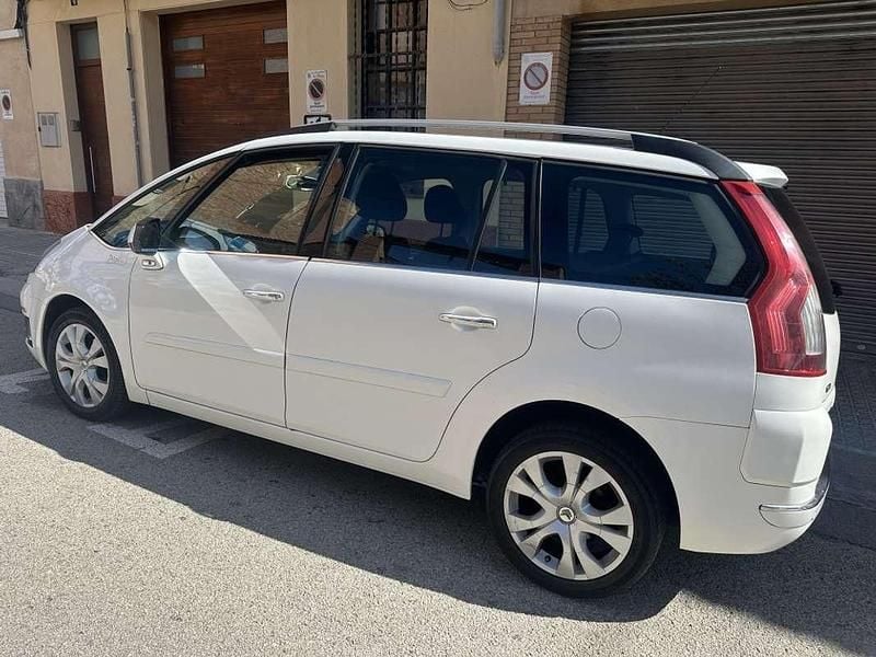 Usado Citroën Grand C4 Picasso Intensive 116 CV (85 kW) 2014 Blanco Monovolumen