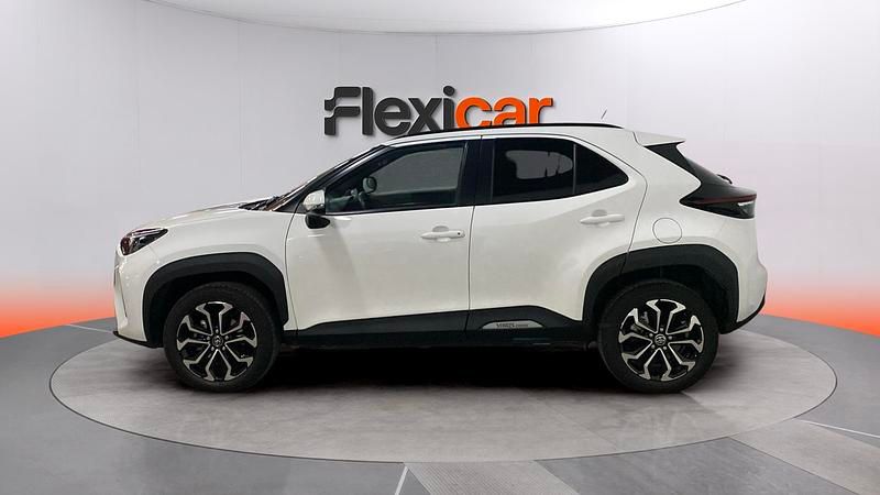 Usado Toyota Yaris Hybrid Active 116 CV (85 kW) 2024 Blanco