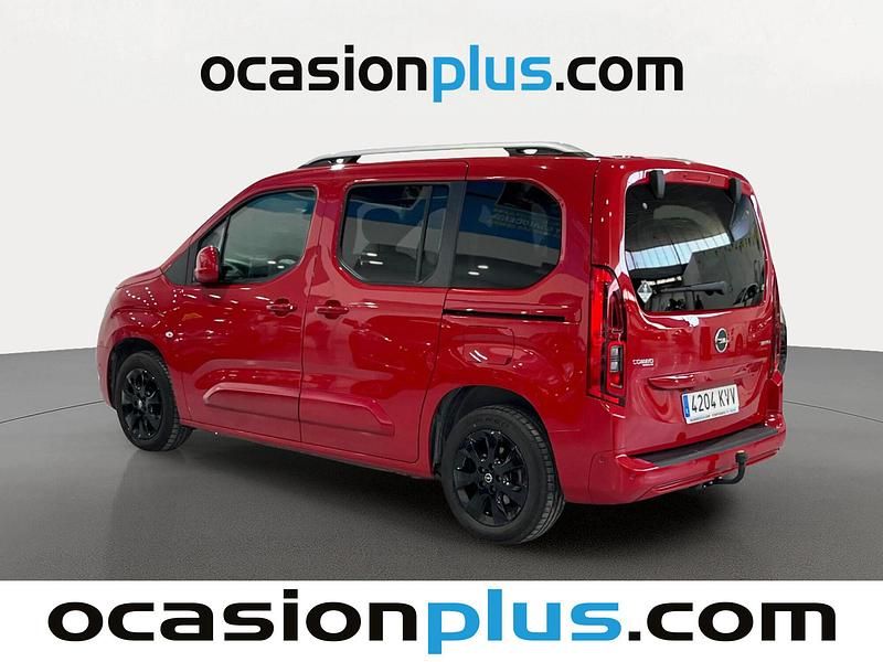 Usado Opel Combo Innovation 130 CV (95 kW) 2019 Rojo Monovolumen