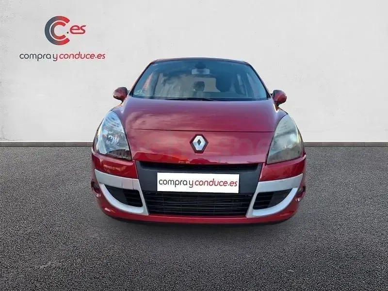 Usado Renault Scénic 105 CV (77 kW) 2010 Rojo Monovolumen