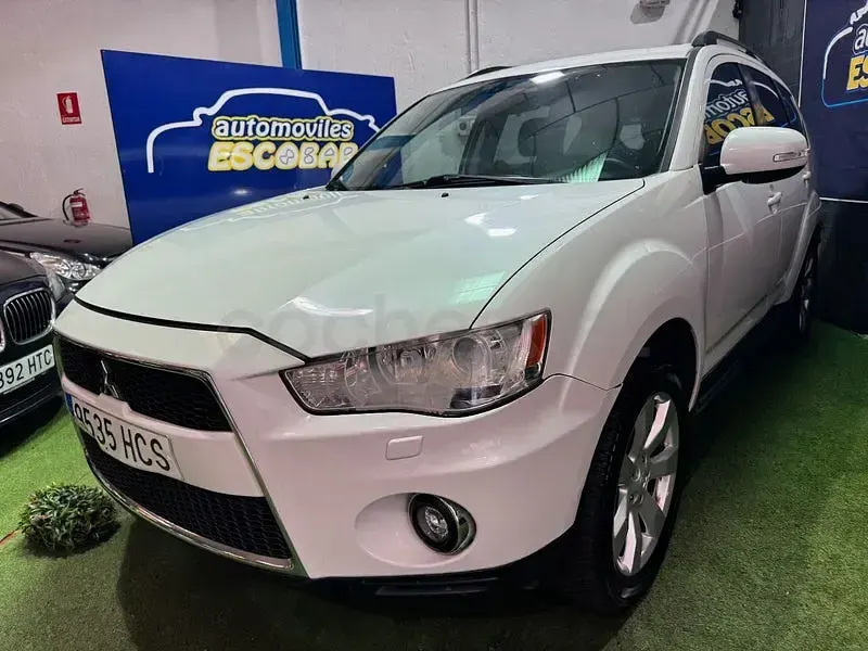 Usado Mitsubishi Outlander 156 CV (114 kW) 2011 Blanco SUV