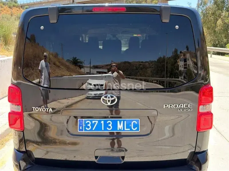 Usado Toyota Proace Verso Plus 145 CV (106 kW) 2023 Negro Familiar