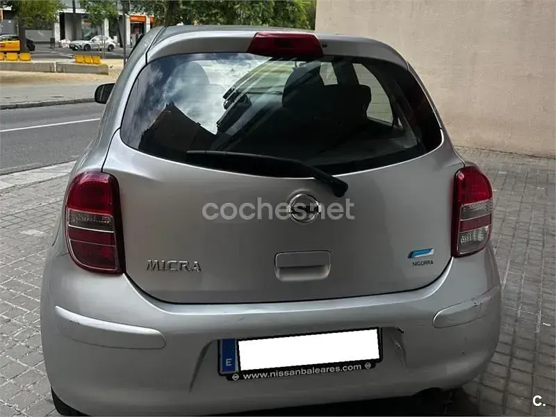 Usado Nissan Micra Acenta 80 CV (58 kW) 2011 Gris / plata Utilitario
