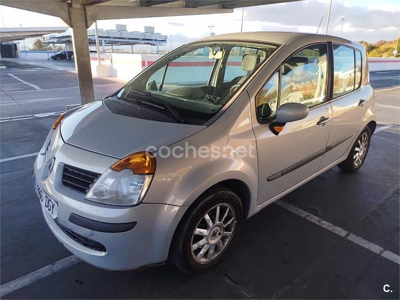 Gris / plata Usado 2005 Renault Modus Privilege Monovolumen | 1899 € (Buen precio) - Imagen 1/4