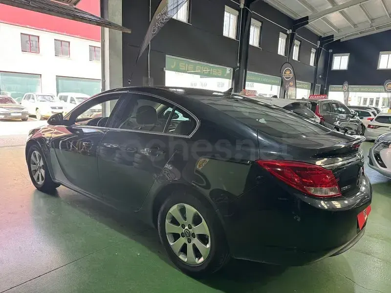 Usado Opel Insignia Selective 130 CV (95 kW) 2013 Negro Berlina
