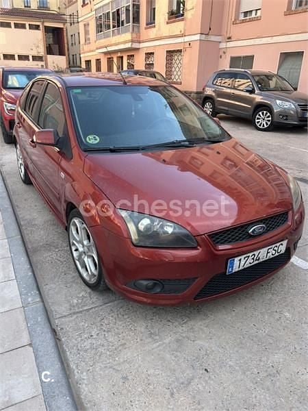 Granate Usado 2007 Ford Focus Sport Berlina | 3000 € (Buen precio) - Imagen 1/4