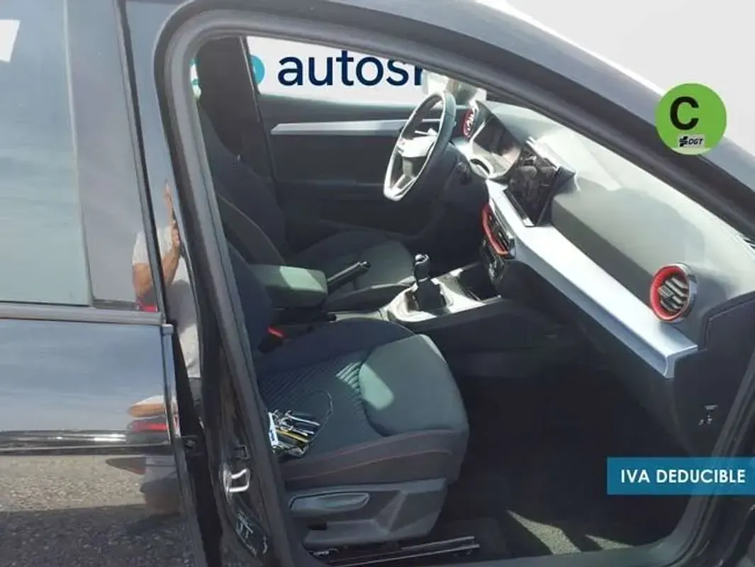 Usado Seat Ibiza FR 116 CV (85 kW) 2025 Blanco Utilitario