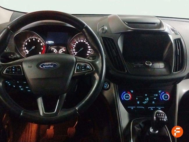 Usado Ford Kuga Business Edition 150 CV (110 kW) 2017 Blanco SUV