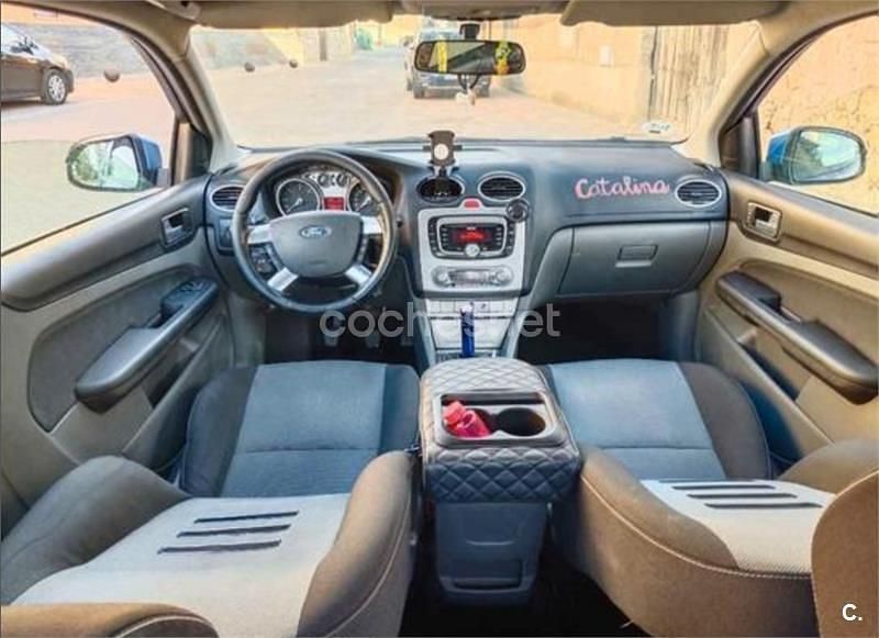 Usado Ford Focus Trend 115 CV (84 kW) 2008 Azul Berlina