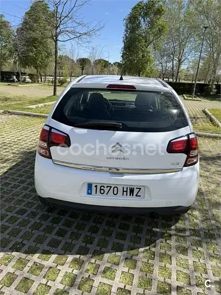 Usado Citroën C3 SELECTION 68 HP (50 kW) 2013 Branco Sedan