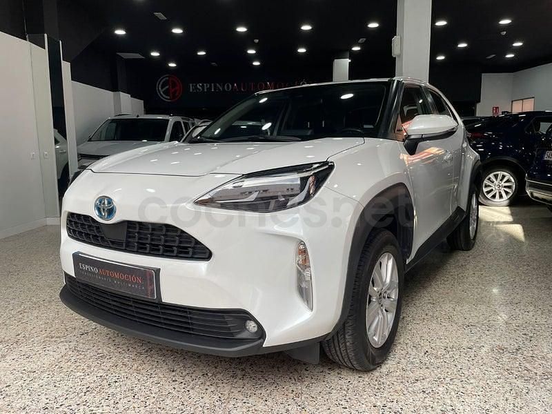 Usado Toyota Yaris Cross Active 116 CV (85 kW) 2023 Blanco SUV