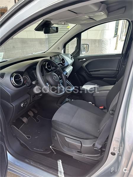Gris / plata Usado 2022 Mercedes Citan 113 Familiar | 24.900 € - Imagen 1/4