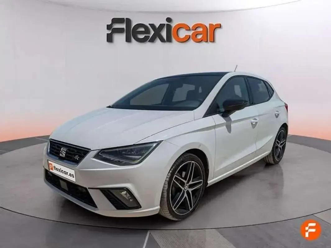 Usado Seat Ibiza FR 116 CV (85 kW) 2019 Blanco Utilitario
