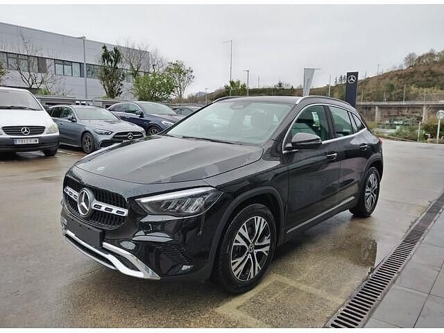 Nuevo Mercedes GLA200 163 CV (119 kW) 2025 Negro SUV