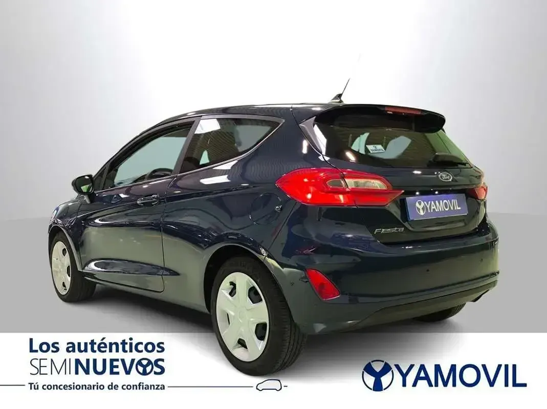 Usado Ford Fiesta Trend 75 CV (55 kW) 2020 Azul Utilitario