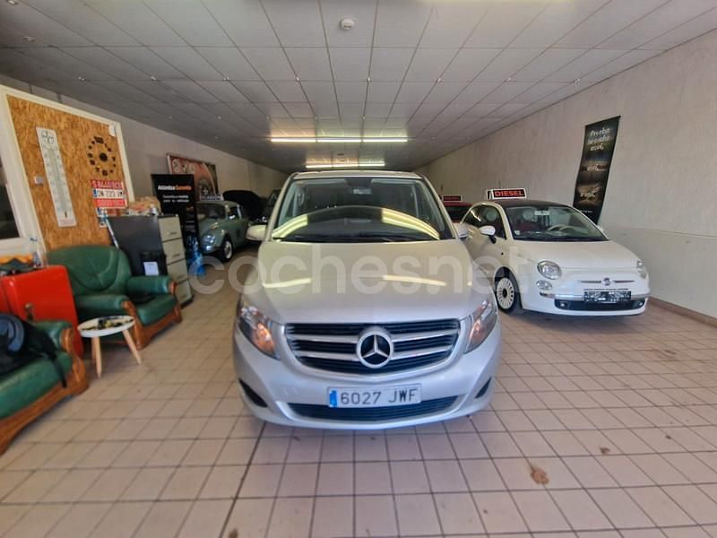 Usado Mercedes V220 Avantgarde 163 CV (119 kW) 2017 Gris / plata Monovolumen