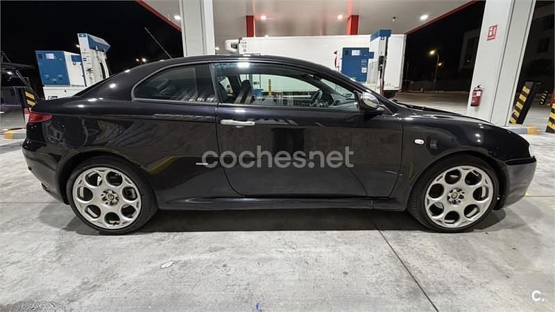 Usado Alfa Romeo GT 150 CV (110 kW) 2007 Negro Coupe