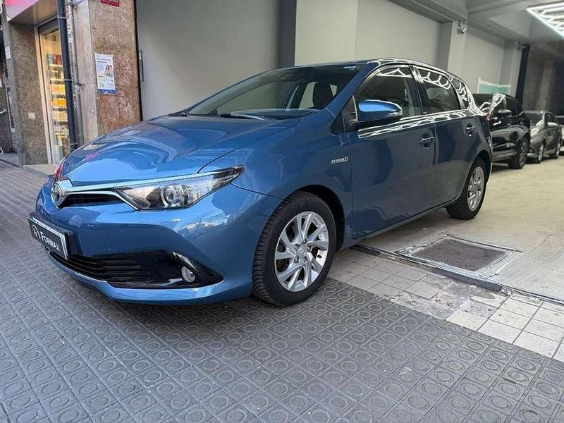 Usado Toyota Auris Hybrid Business Edition 136 CV (100 kW) 2016 Azul Utilitario