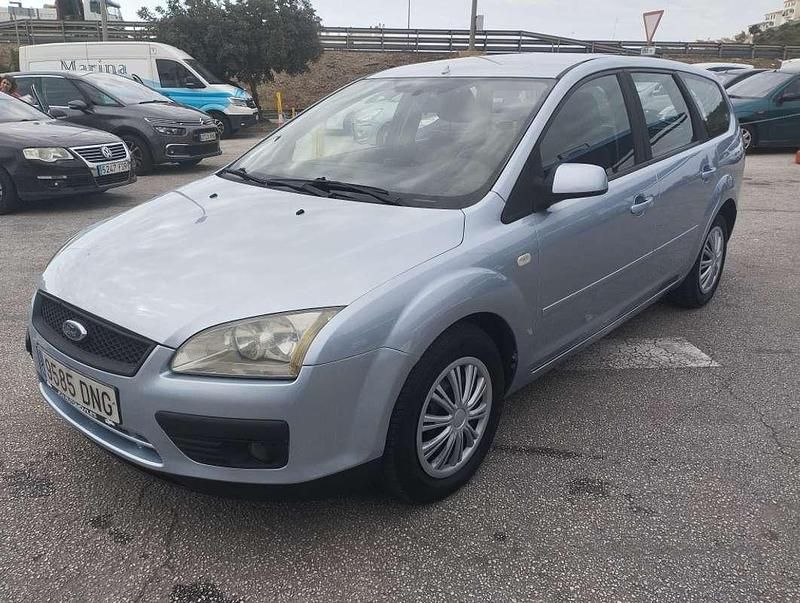 Usado Ford Focus Ghia 109 CV (80 kW) 2005 Azul Familiar