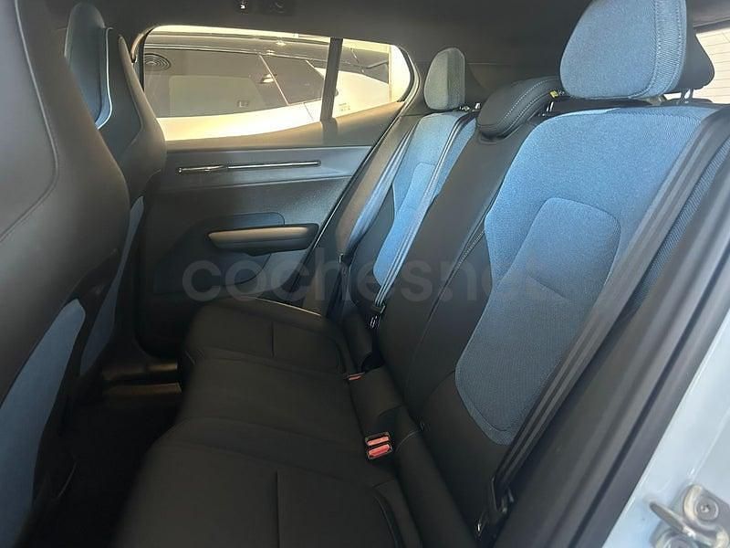 Usado Volvo EX30 Core 200 kW (272 HP) 2024 Eléctrico SUV