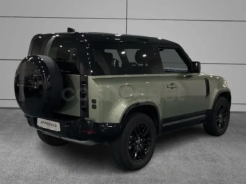 Usado Land Rover Defender SE 249 CV (183 kW) 2024 Pangea green SUV