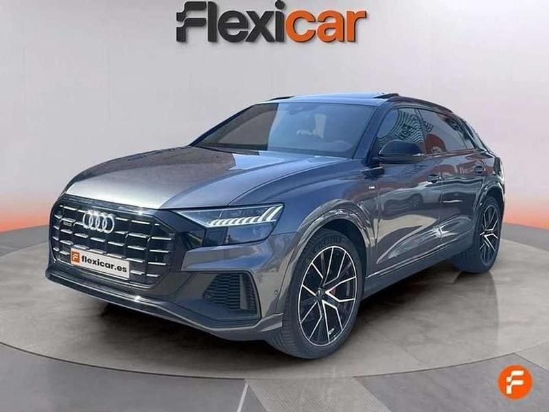 Usado Audi Q8 286 CV (210 kW) 2021 Gris SUV