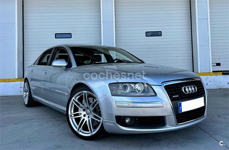 Gris / plata Usado 2006 Audi A8 Berlina | 6900 € (Precio justo) - Imagen 1/4