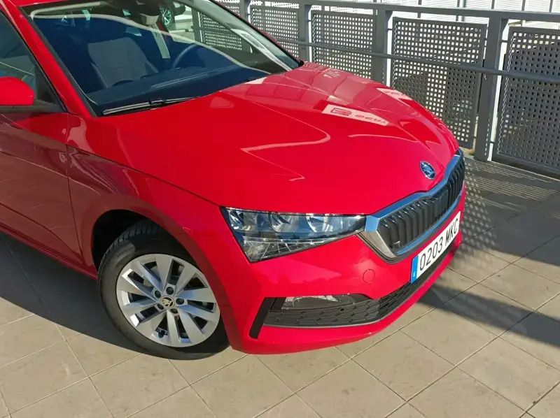 Usado Skoda Scala Ambition 150 CV (110 kW) 2023 Utilitario