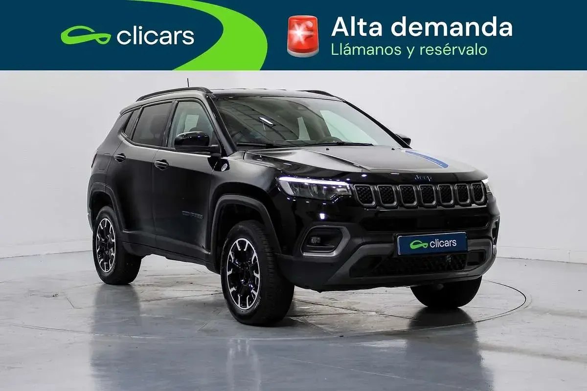 Usado Jeep Compass Trailhawk 179 CV (131 kW) 2024 Negro SUV