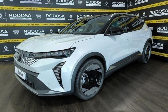 Usado Renault Scénic IV Iconic 218 CV (160 kW) 2024 Monovolumen