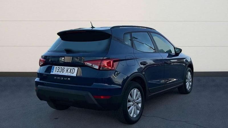 Usado Seat Arona Ecomotive 95 CV (69 kW) 2019 Azul SUV
