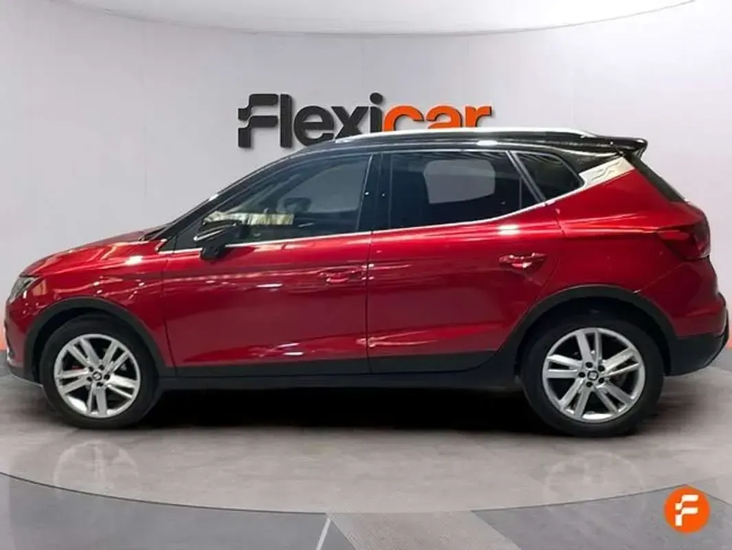 Usado Seat Arona Ecomotive 116 CV (85 kW) 2019 Rojo SUV