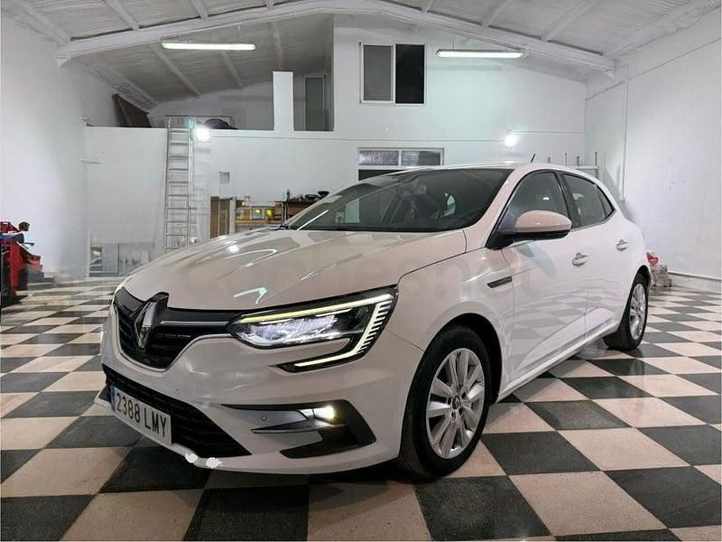 Usado Renault Mégane IV Intens 115 CV (84 kW) 2021 Blanco Berlina
