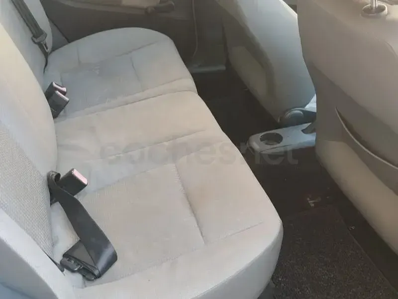 Usado Seat Ibiza Stella 64 CV (47 kW) 2003 Gris / plata Utilitario